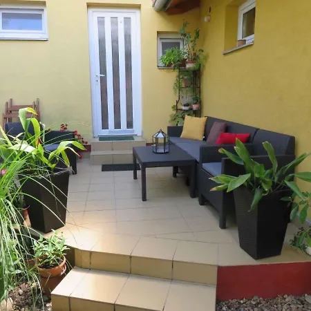 Apartman In Siofok/balaton 20047 *