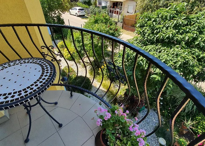 In - Balaton 20047 *